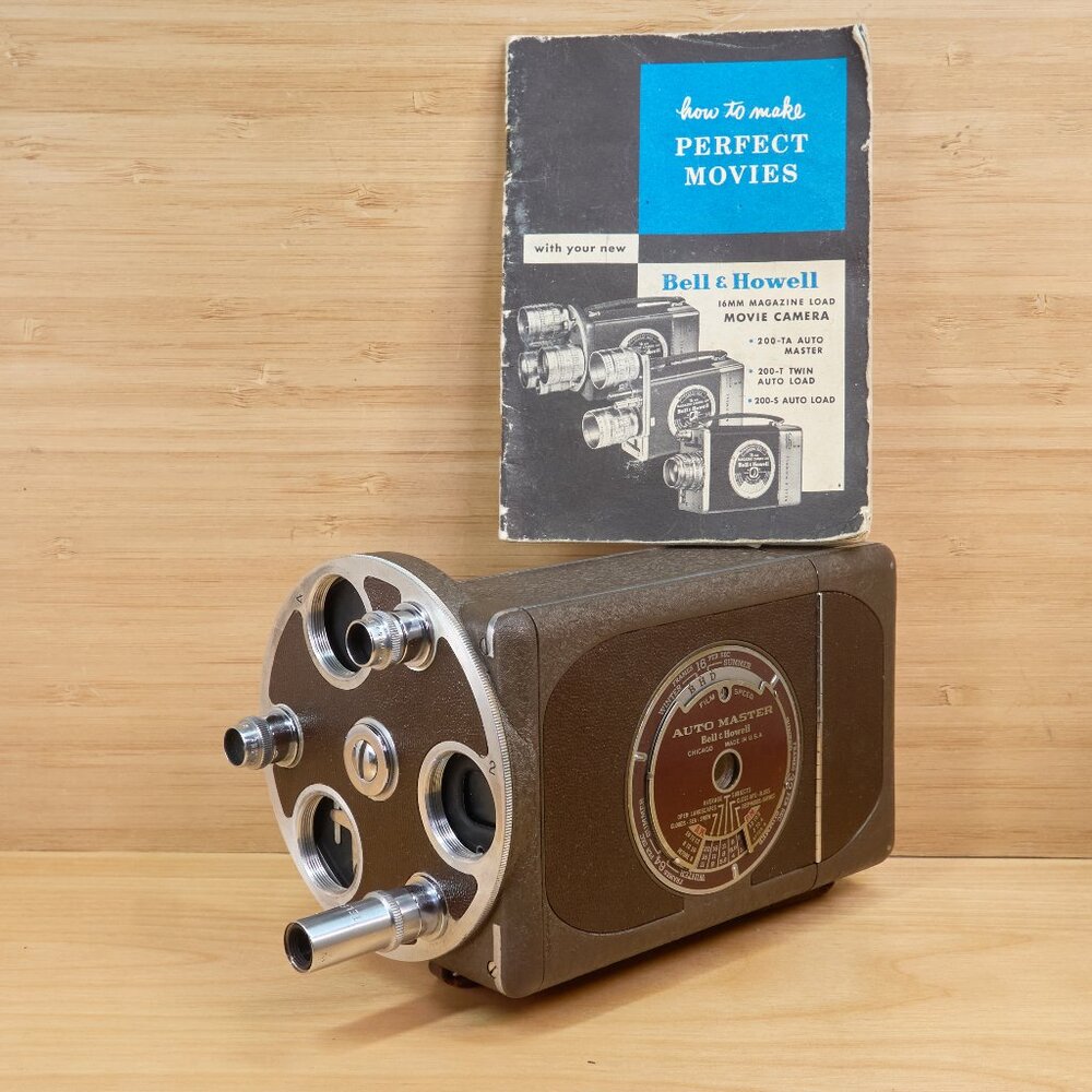 Vintage 50s Bell & Howell Auto Master 200-TA 16 mm Movie Camera, Made in USA